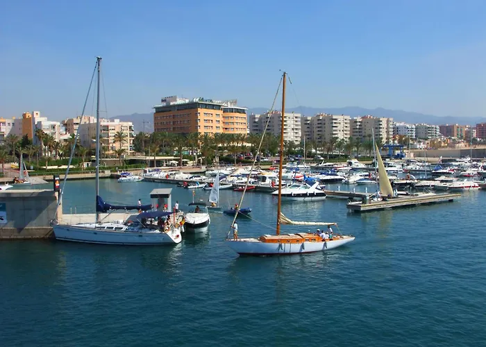 Hoteles con Piscina en Águilas