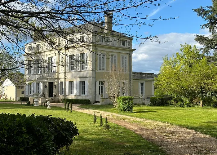 La maison au cèdre Marsac-sur-l'Isle