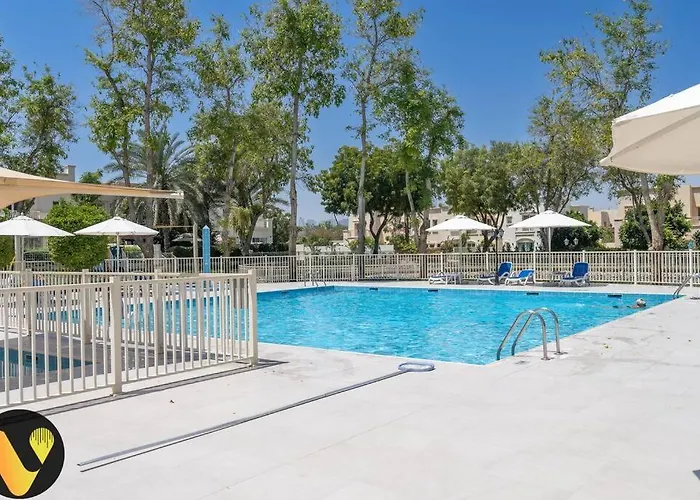 Vogue Vacation Homes, Springs Emirates Living Near The Springs Souk, Jbr, Marina, Mall Of The Emirates, Spacious Villa With Garden And Access To Lake And All Amenities In The Community