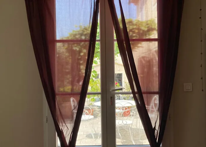 Chambre D'Hotes Le Jardin Des Cigales