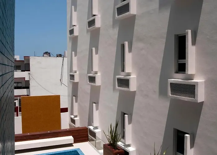 Nu Hotel