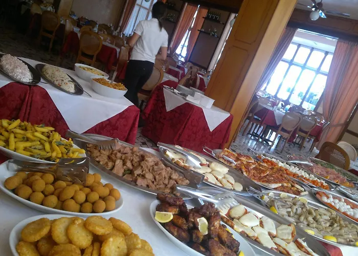 Hotel Amalfi & Restaurant Karaoke Bar