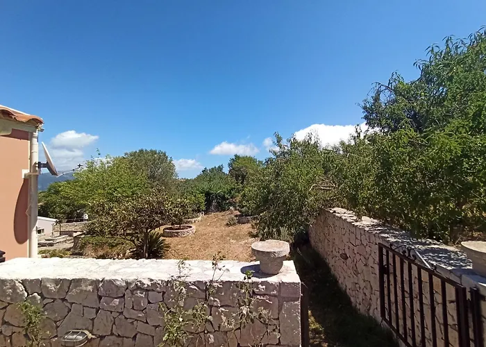 Villa Androniki