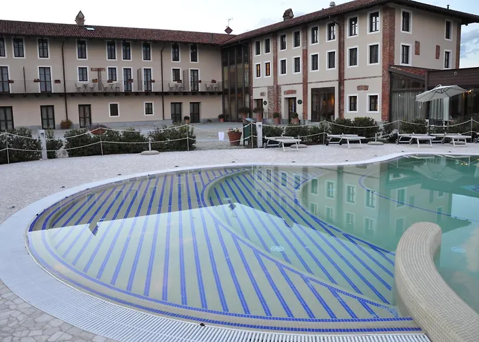 Relais Bella Rosina Pool&Spa