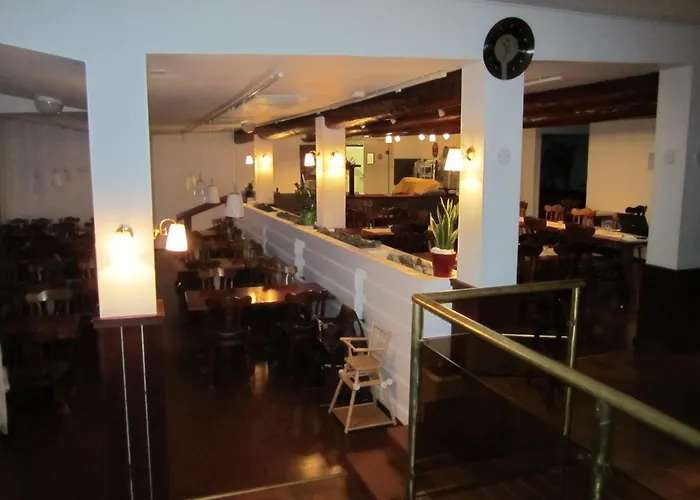 Yllaes Lake Hotel