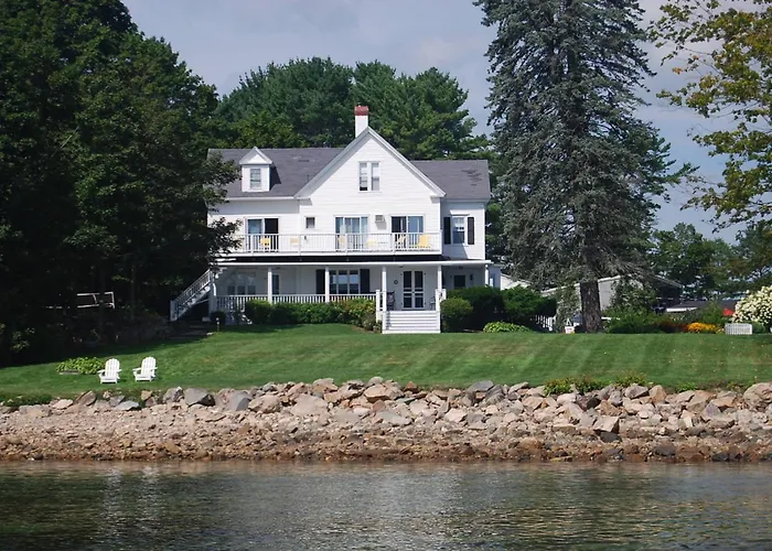 Dockside Guest Quarters