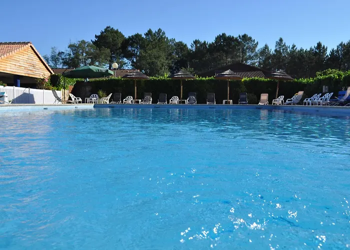 CLUB ATLANTIQUE - Chambres pour 2 personnes - Bar Snack Piscine -