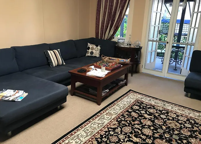 Guest House On Hyde