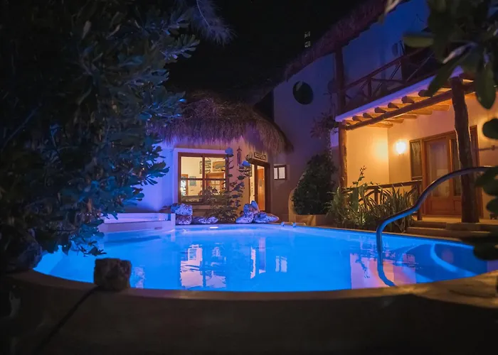 Casa Iguana Holbox - Beachfront Hotel
