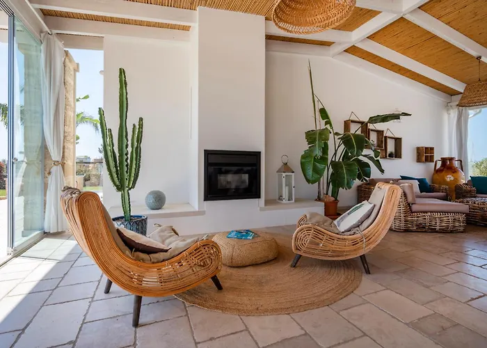 Villa Lucia con piscina privata a Gallipoli per 12 persone
