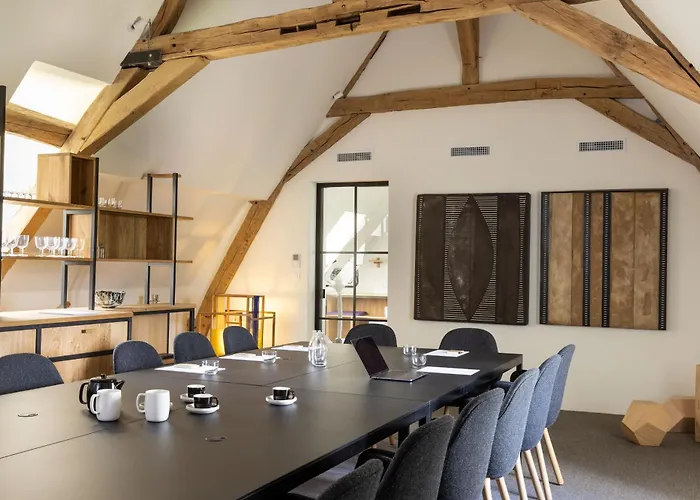 Chateau De La Resle - Design Hotels