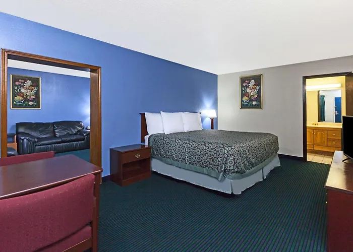 Days Inn By Wyndham Oklahoma City Fairground
