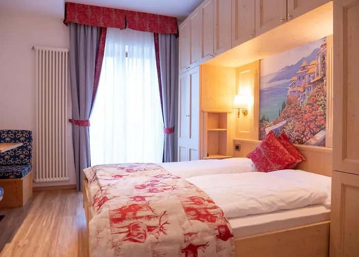 Hotel Almazzago Commezzadura