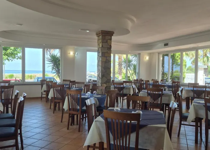 Suite Hotel Dominicus Grisolia