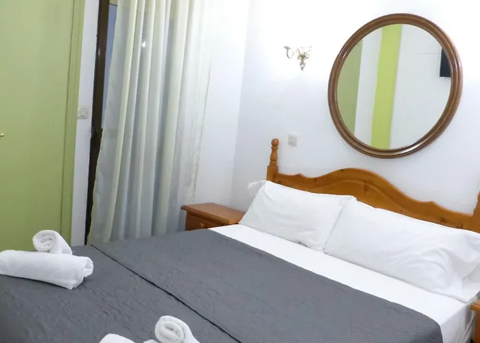 Hostal Candeleda
