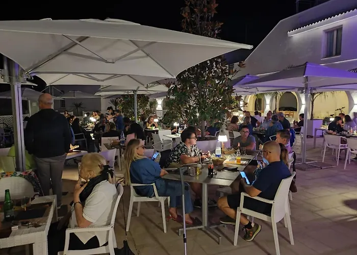Rosa Marina Frontline Beach