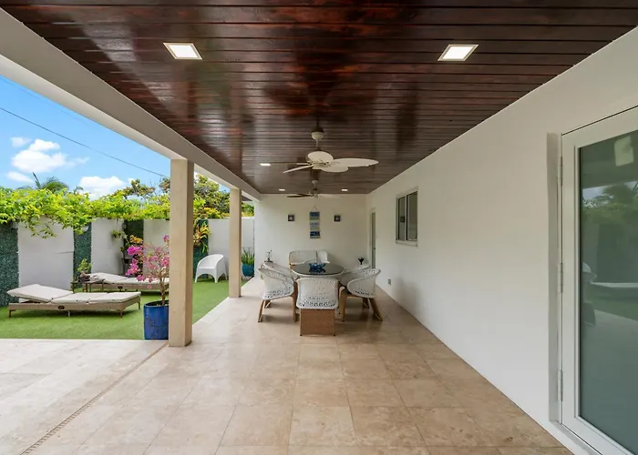 D'Mauchi House