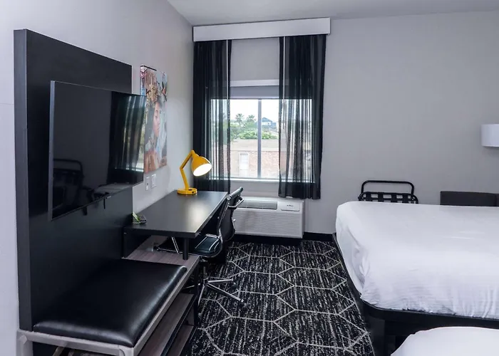 La Quinta Inn & Suites By Wyndham Corpus Christi Southeast