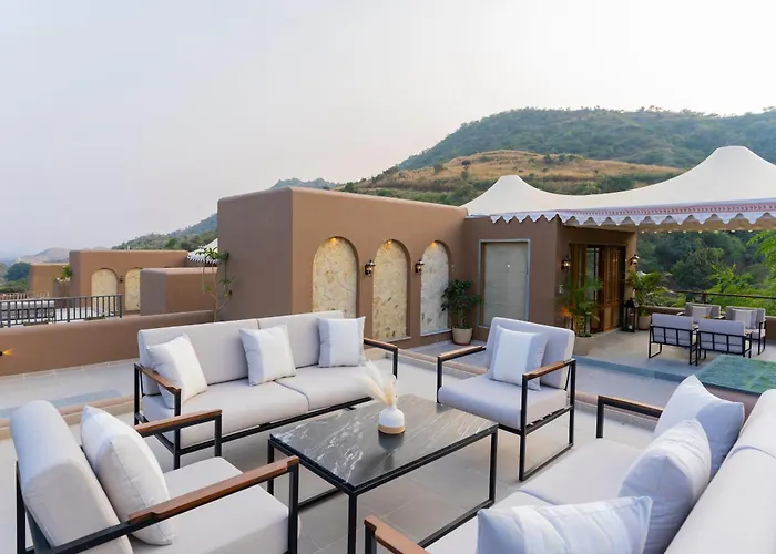 Saffronstays Moringa Valley - Oak Villa
