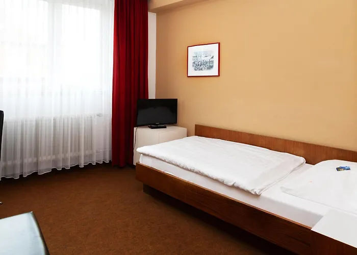 Hotel Meran Hallenbad & Sauna