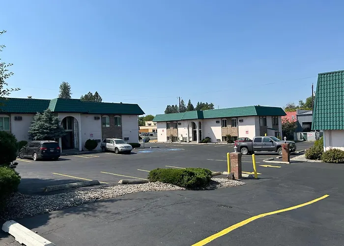 Apple Tree Inn