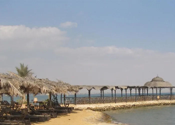 Six Corners Resort Abu Sultan