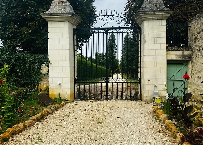 Château de la Thibaudière - Chambre de la Reine Allonnes 