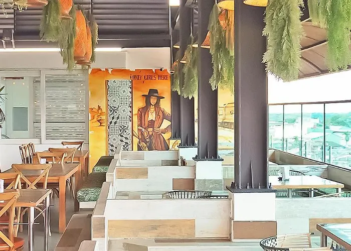 Hotel Wayra Club
