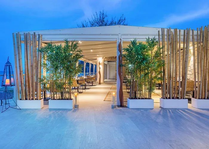 Ammon Zeus Luxury Beach