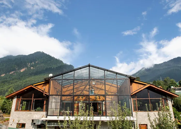 Larisa Resort Manali