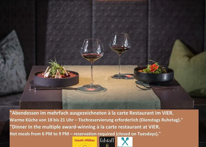 VIER Studios&Restaurant