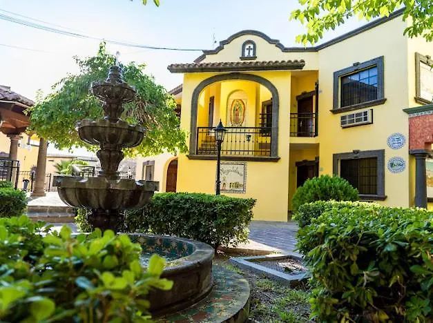 Hotel Suites El Paseo