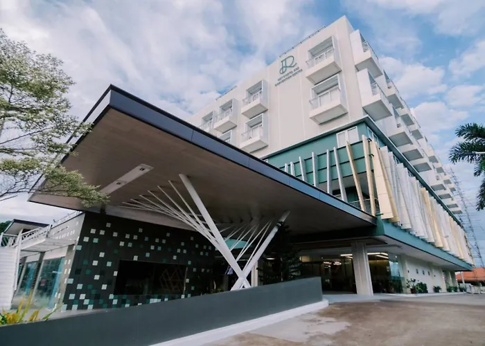 Roy'S Hotel And Convention Center