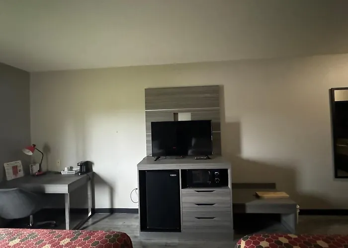 Econo Lodge Inn & Suites Pritchard Road North Little Rock