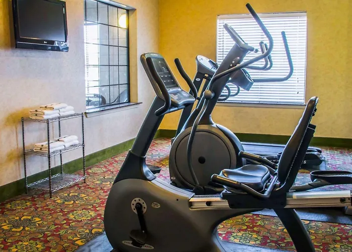 Sleep Inn & Suites At Six Flags