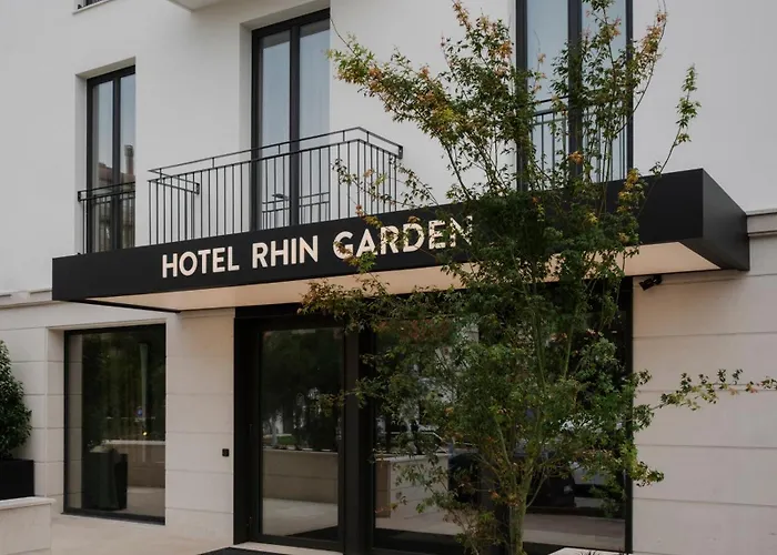 Hotel Rhin Garden