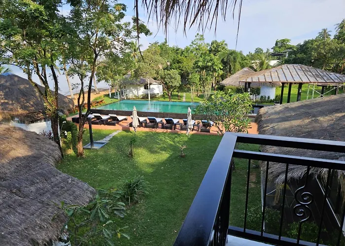 Sunrise Beach Resort