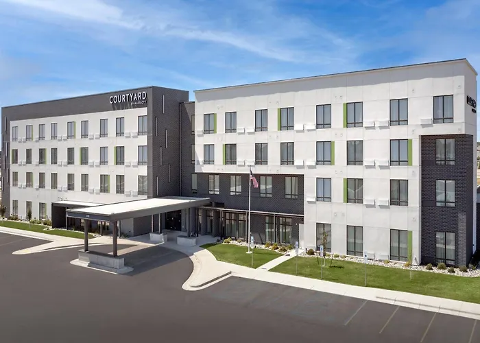 Courtyard By Marriott