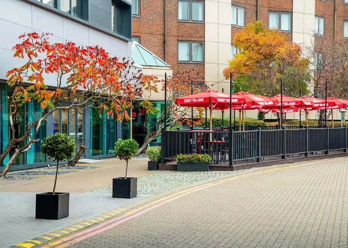 Radisson Red London Heathrow