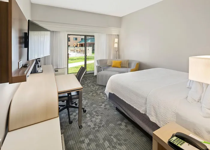Courtyard By Marriott Bryan College Station
