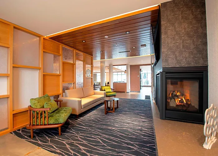 Fairfield Inn & Suites By Marriott Duluth Waterfront