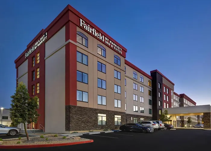 Fairfield Inn & Suites Airport South