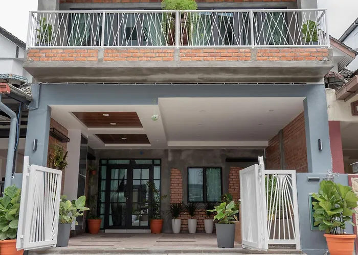 Bricks Guesthouse