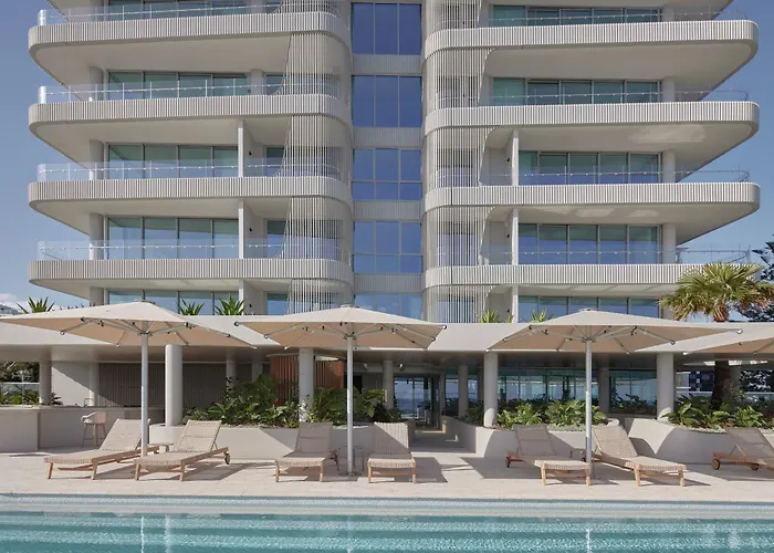 Kirra Point Holiday Apartments