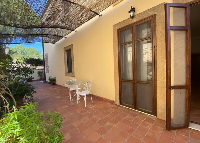 Ville con la piscina privata a Caltanissetta