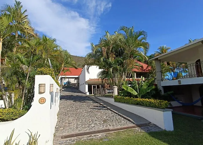 Hotel Iguanas