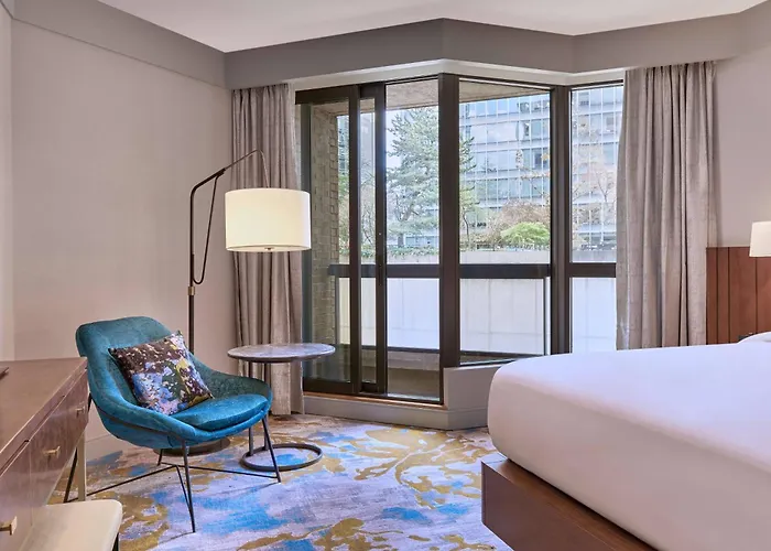 Metropolitan Hotel Vancouver