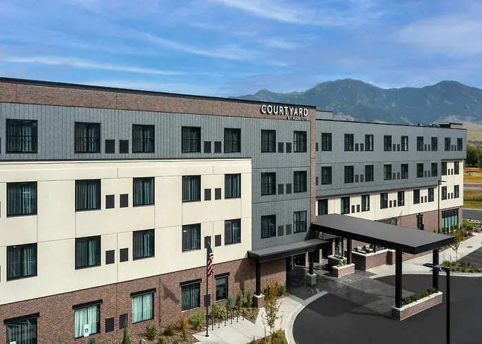 Courtyard By Marriott