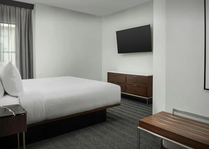 Courtyard By Marriott