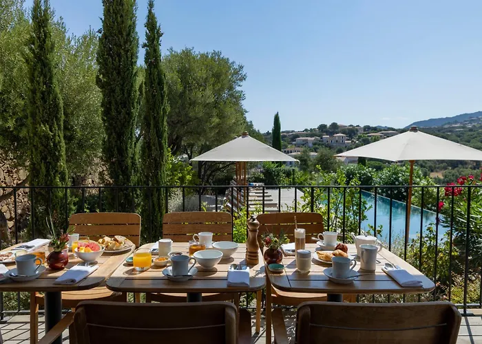 Hôtel Restaurant Villa Joséphine LʼÎle-Rousse